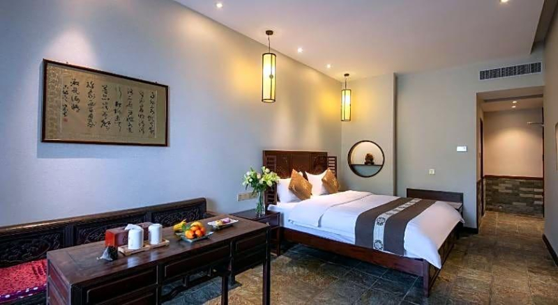 Guilin JIngGuanMingLou Museum Hotel