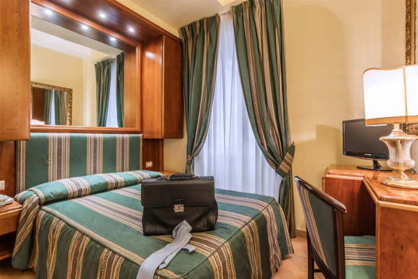 Las mejores ofertas de Raeli Hotel Archimede Roma