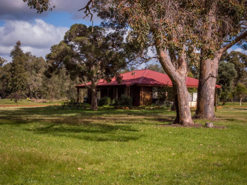 Las mejores ofertas de Dunsborough Rail Carriages & Farm Cottages Perth