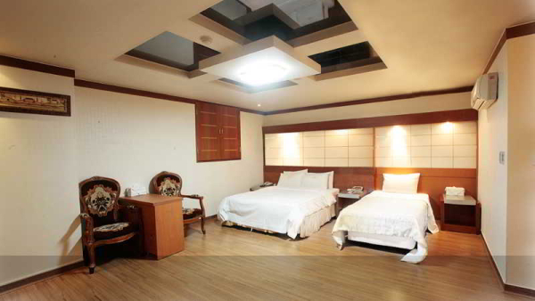 Las mejores ofertas de Reborn Suwon Silkroad Hotel Suwon