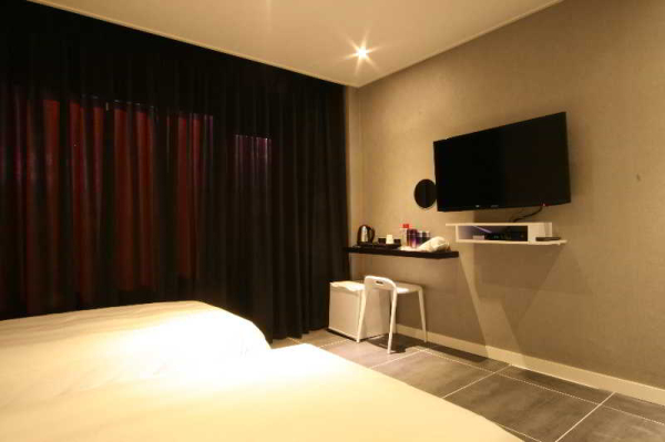 Las mejores ofertas de At Noon Hotel in Jeju Cheju 