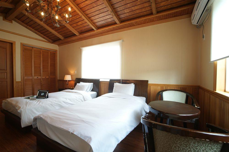 Las mejores ofertas de UTS Golf Village Jeju Cheju