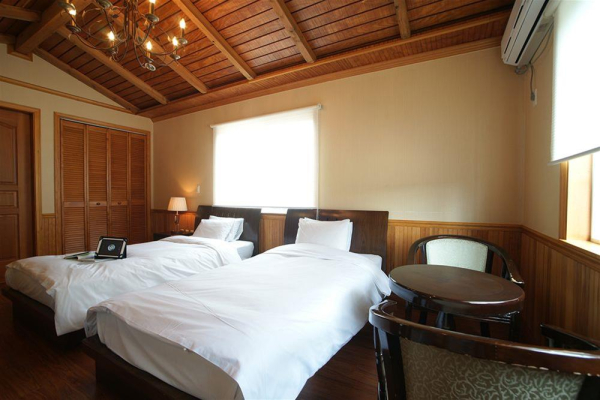 Las mejores ofertas de UTS Golf Village Jeju Cheju 