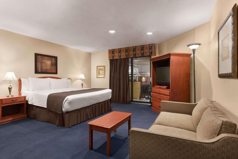 Days Inn By Wyndham Blainville Conference Centre