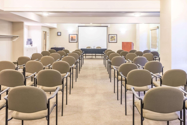 Las mejores ofertas de Super 8 by Wyndham Windsor Halifax