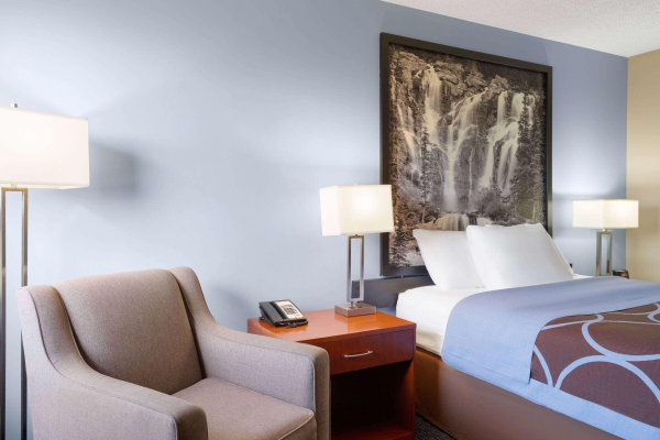 Las mejores ofertas de Super 8 By Wyndham Sherwood Park/Edmonton Area Edmonton