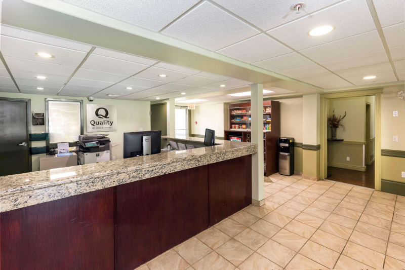 Quality Inn & Suites Whitecourt