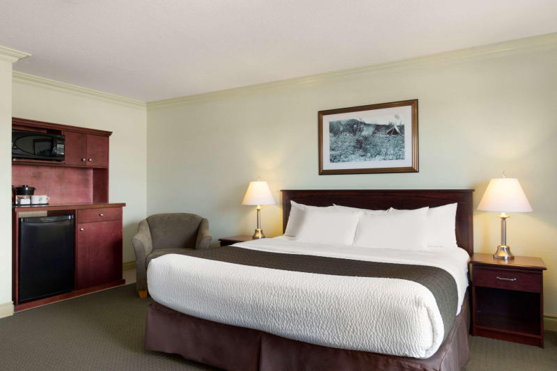 Quality Inn & Suites Whitecourt