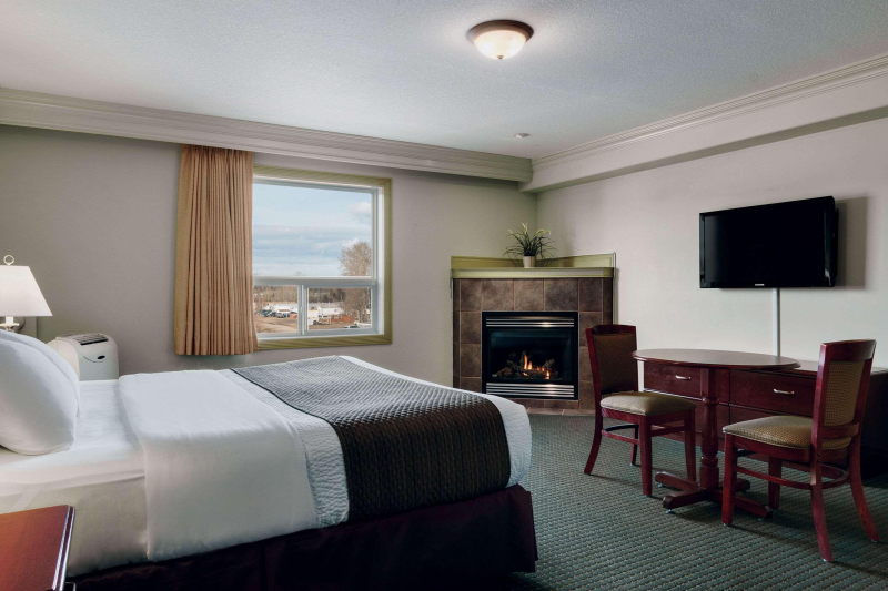Quality Inn & Suites Whitecourt