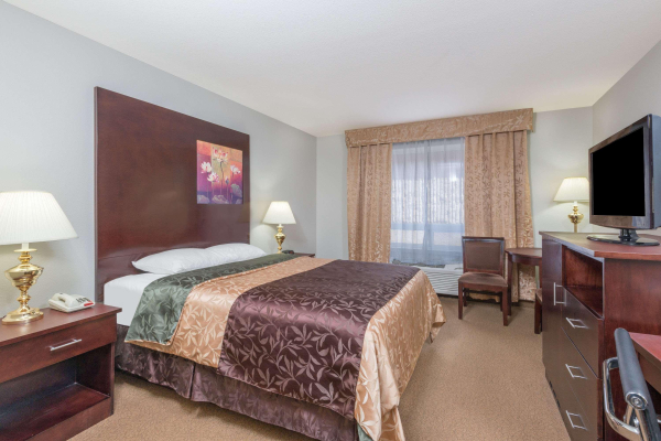 Las mejores ofertas de Super 8 By Wyndham Innisfail Red Deer 