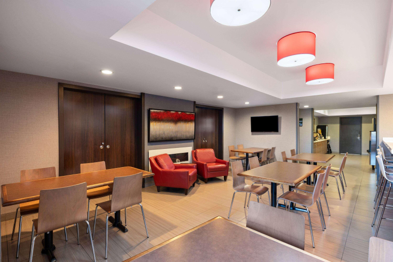 Las mejores ofertas de Microtel Inn & Suites By Wyndham Kirkland Lake Kirkland Lake