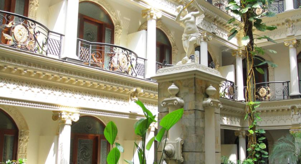 Las mejores ofertas de The Grand Palace Hotel Malang Surabaya 