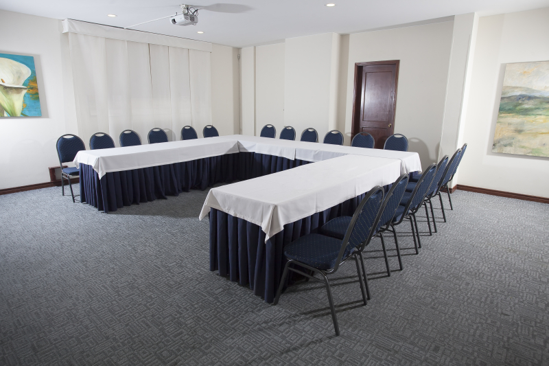 Las mejores ofertas de Cora 96 Street Bogotá