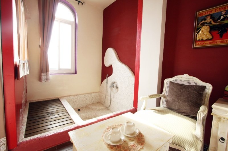 Hotel Castillo De Amour- Orange Castle