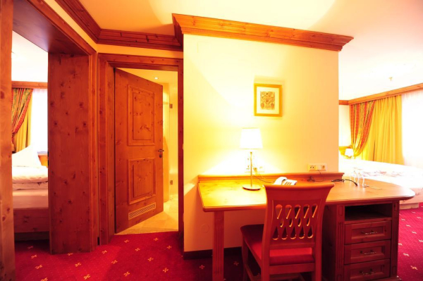 Las mejores ofertas de Maximilian Ischgl