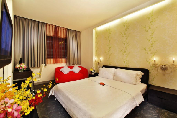 Las mejores ofertas de The White Hotel 8A Thai Van Lung Ho Chi Minh
