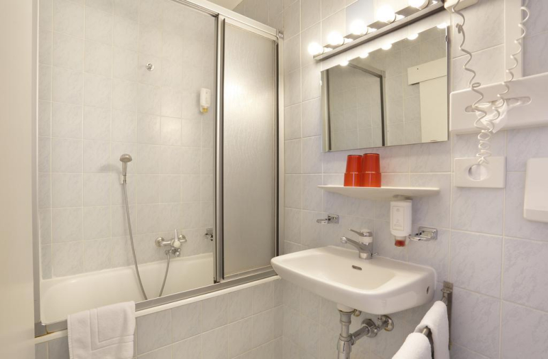 Las mejores ofertas de Tor Hotel Geneve Ginebra