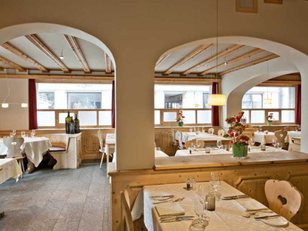 Las mejores ofertas de Hotel Donatz Sankt Moritz