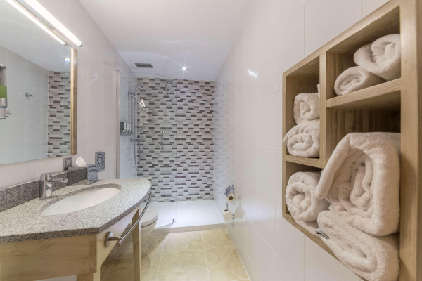 Las mejores ofertas de Hampton by Hilton Iasi Iasi