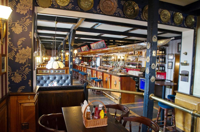 Las mejores ofertas de Bishop Arms Hotel Kristianstad Kristianstad