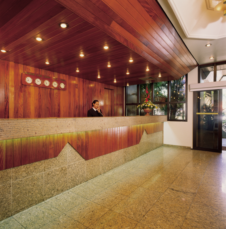 L Hirondelle Apart Hotel