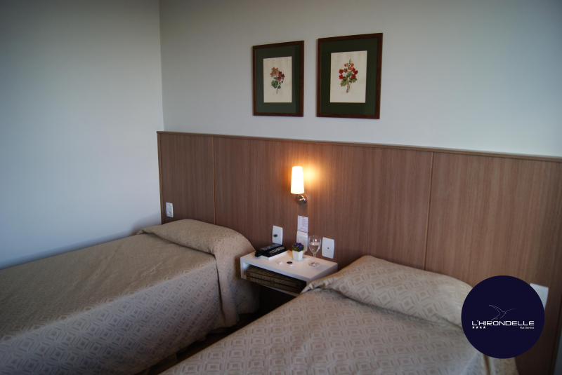 L Hirondelle Apart Hotel