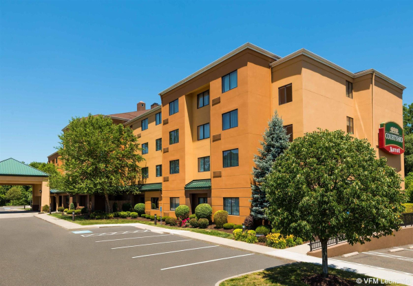 Las mejores ofertas de Courtyard By Marriott Danbury Danbury