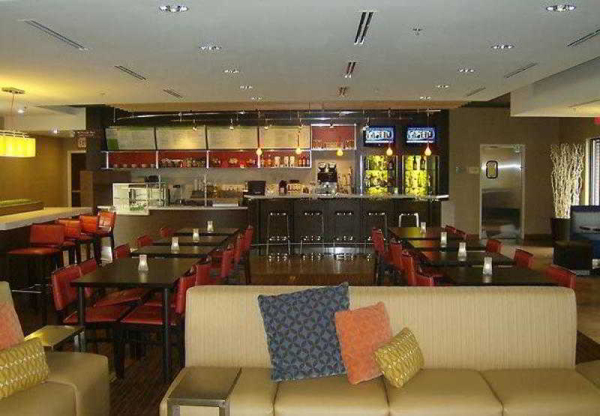 Las mejores ofertas de Courtyard New Haven Orange/Milford Orange 