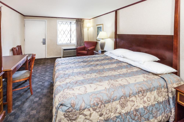 Las mejores ofertas de KNIGHTS INN MICHIGAN CITY Michigan City