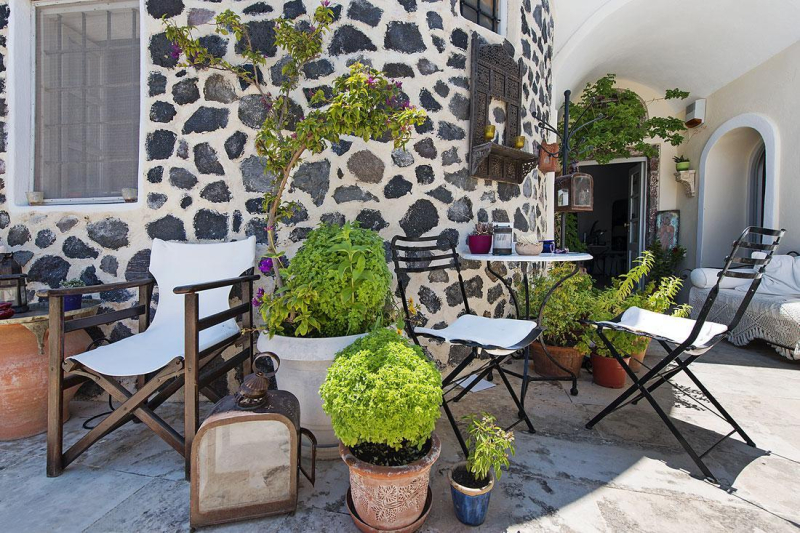 Heliophos Boutique Caves