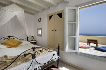 Heliophos Boutique Caves