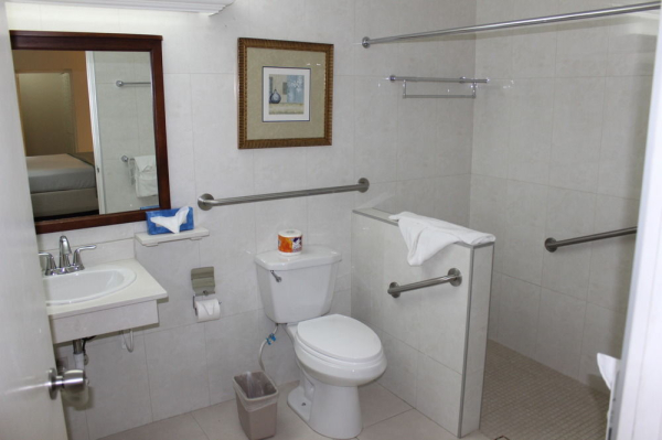 Las mejores ofertas de THE KNUTSFORD COURT HOTEL Kingston 