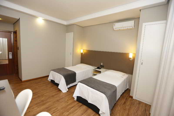 Las mejores ofertas de Himmelblau Palace Blumenau