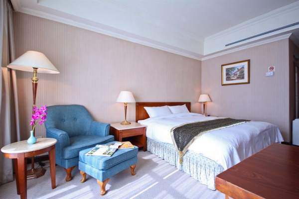 Las mejores ofertas de GRAND BOSS HOTEL YILAN HOTEL Ilan