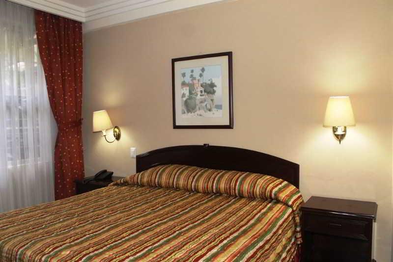 Las mejores ofertas de CASINO SIESTA HOTEL San Salvador 