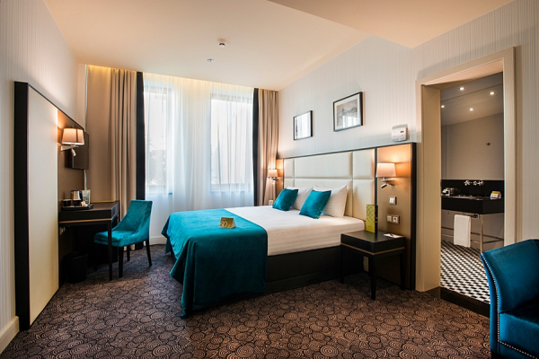 Las mejores ofertas de EUROSTARS DANUBE BUDAPEST Budapest