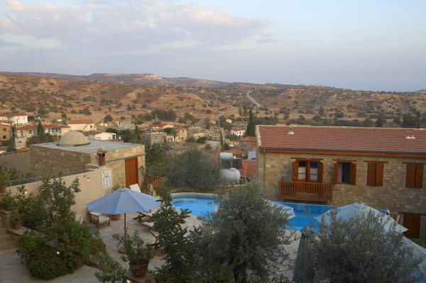 Las mejores ofertas de Eveleos Country House Larnaca