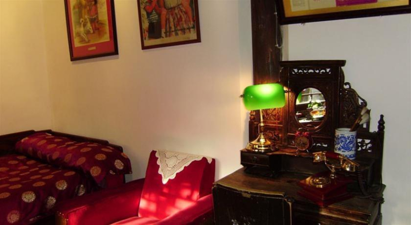 Red Capital Residence