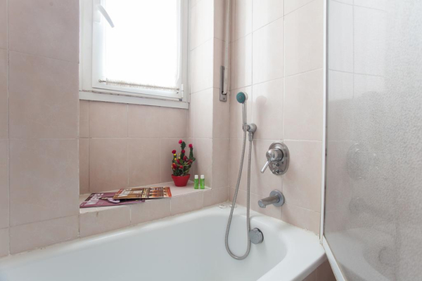 Las mejores ofertas de iH ApartHotel Milano Argonne Park Milan