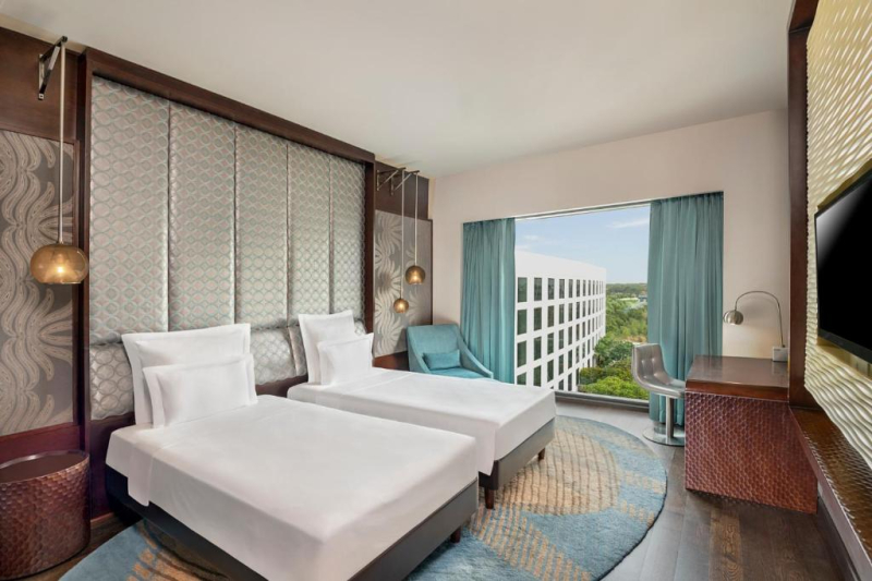 Pullman New Delhi Aerocity