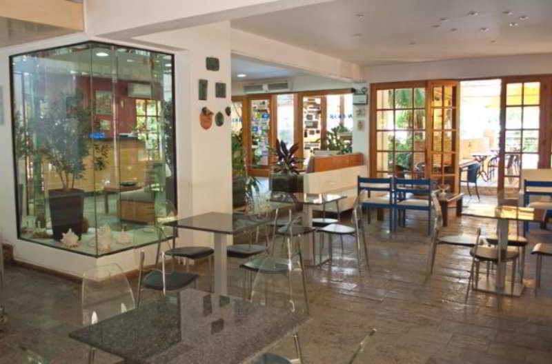 Las mejores ofertas de Stefanakis Hotel & Apartaments Atenas