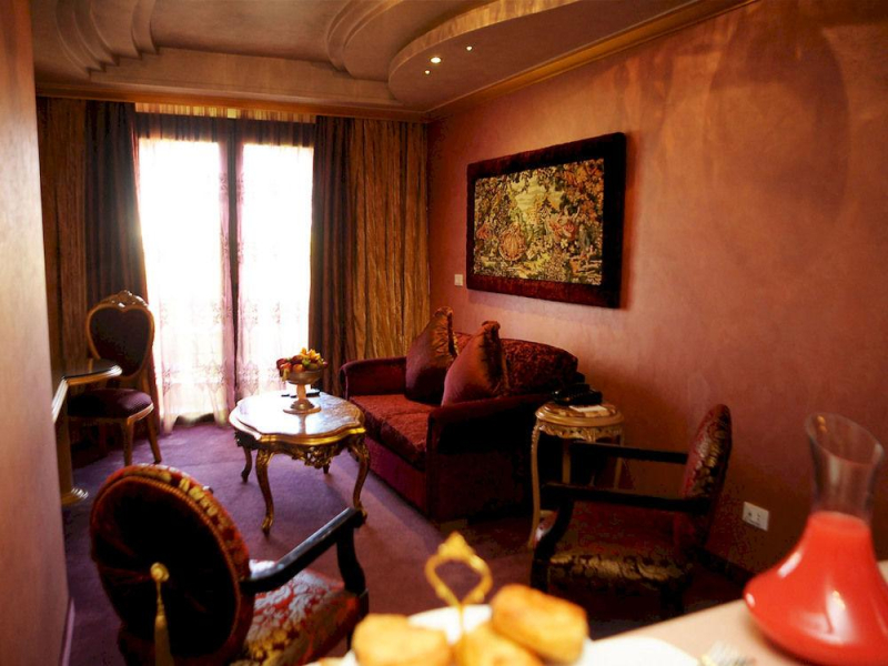 Las mejores ofertas de Q Hotel Beirut Beirut