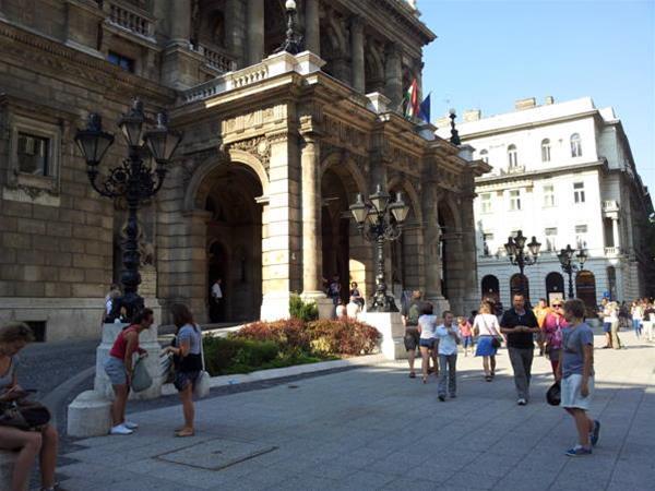Las mejores ofertas de Zonaflat - Lazar Opera Budapest 
