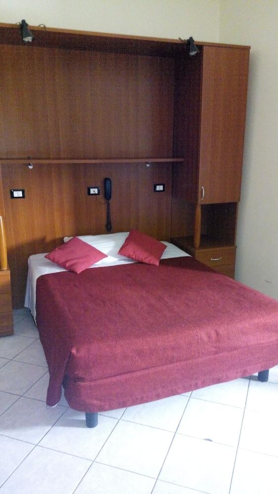 Las mejores ofertas de LE TRE STAZIONI HOTEL Génova