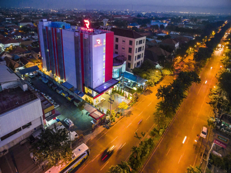 Red Planet Surabaya