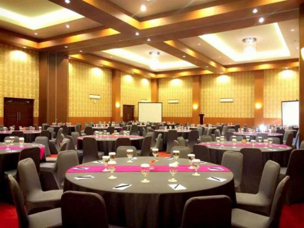 Las mejores ofertas de favehotel Rembang Rembang