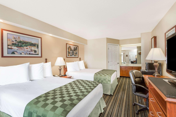 Las mejores ofertas de Super 8 by Wyndham Orangeburg North Orangeburg