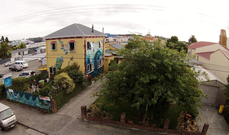 Bazils hostel & Surf School