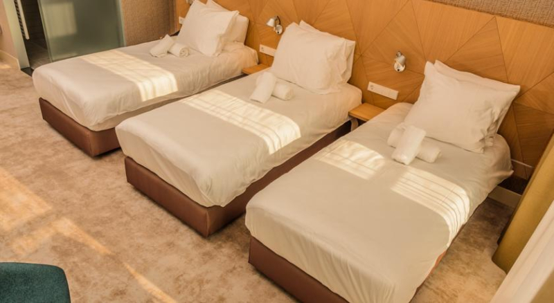 Las mejores ofertas de Amadi Panorama Hotel Amsterdam