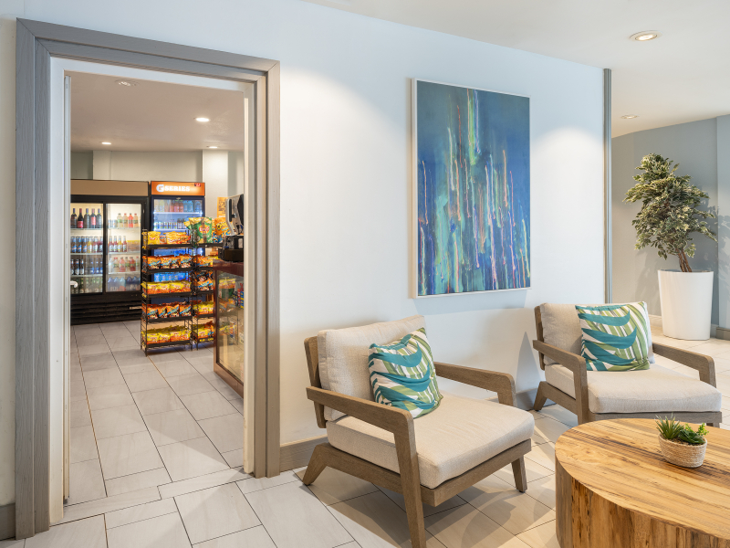 Courtyard Nassau Downtown/Junkanoo Beach